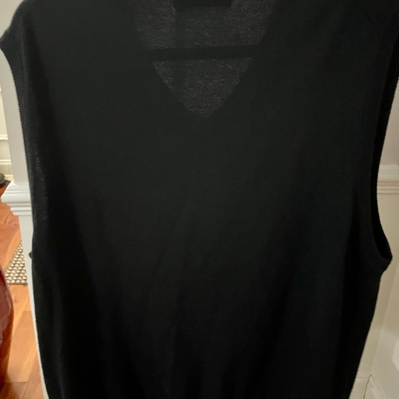 Men’s Chaps Black Sweater Vest size X Large EXCELLENT CONDITION - Picture 4 of 7